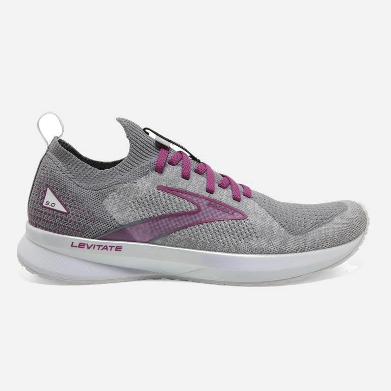 Tenis Brooks Levitate Stealthfit 5 Energy Return - Zapatillas Para Correr En Asfalto Mujer - Blancas